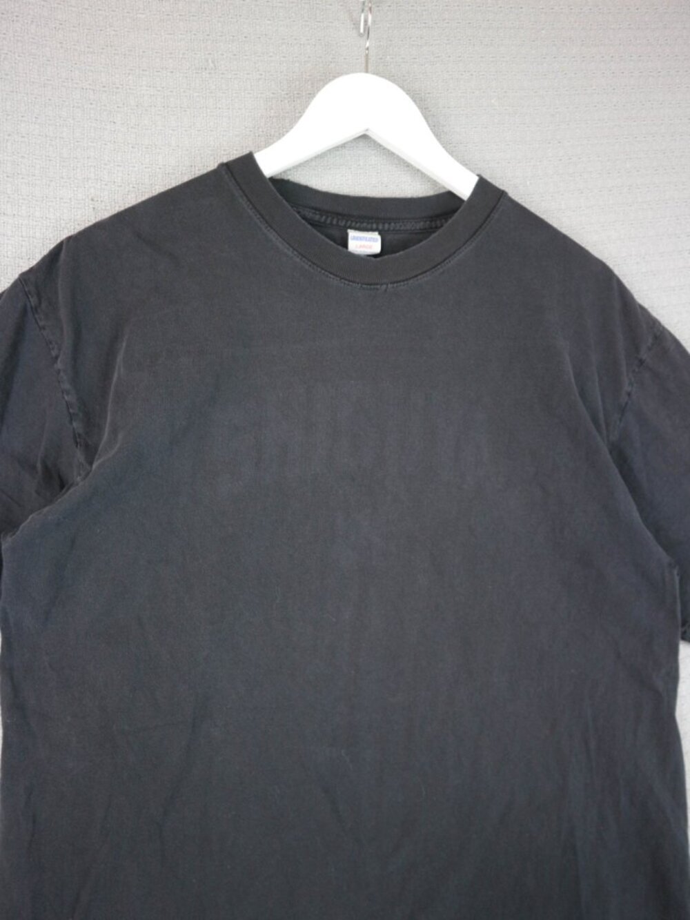 Undefeated Thrashed Shibuya Faded Distressed Black Tee Made in USA Large L - Picture 3 of 9